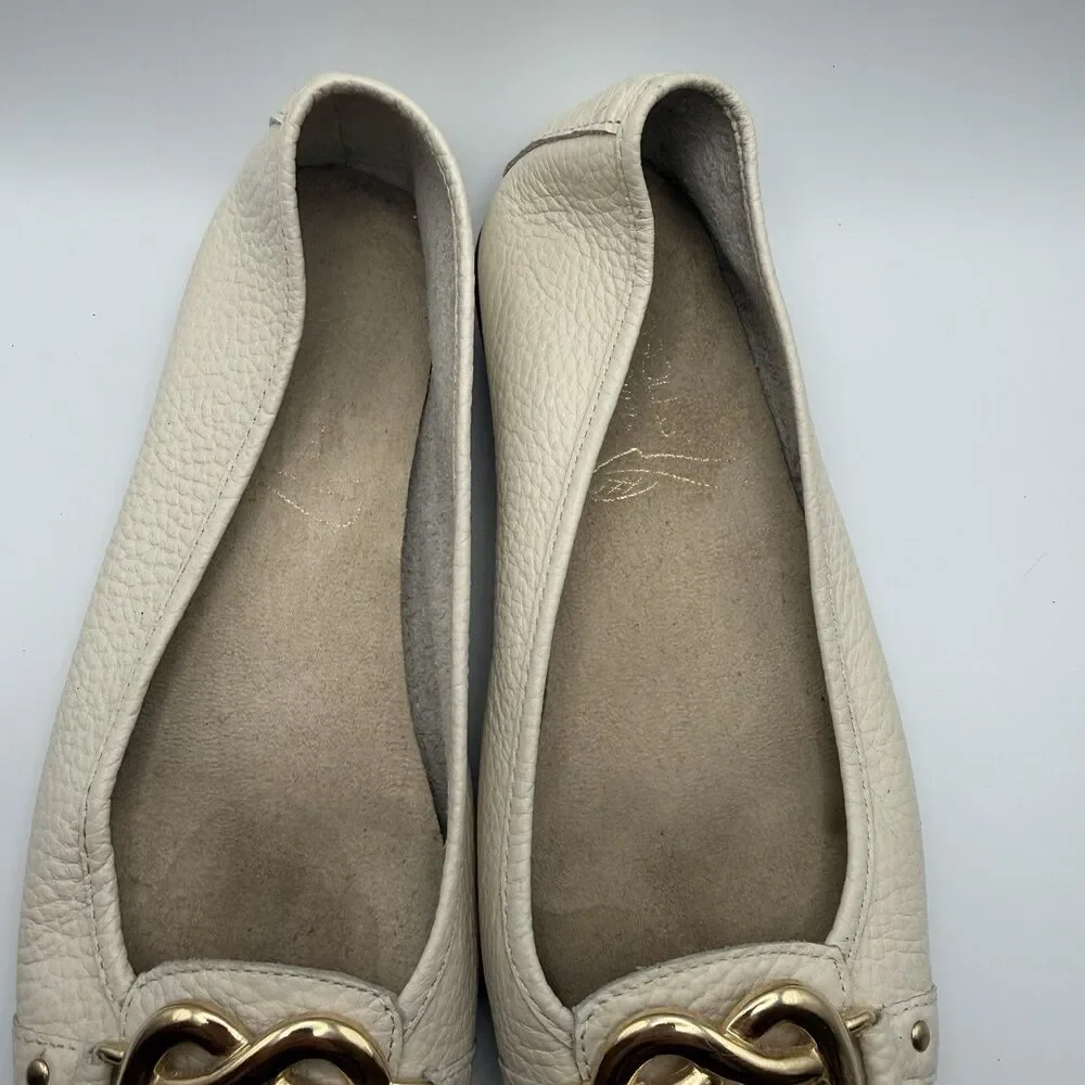 Aerosoles Big Bet Cream Loafers Ballet Flats Gold Buckle Sz 6 1/2 M Comfortable